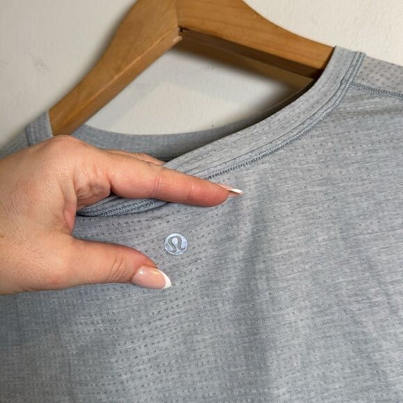 EUC Lululemon Light Blue Long Sleeve Tulip Back Athletic Top 4 - Picture 6 of 6